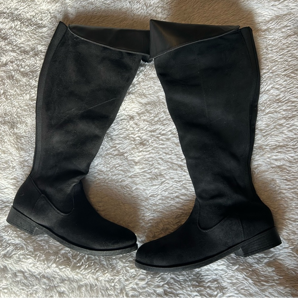 Rouge Wide Leg Black Knee-High Boots